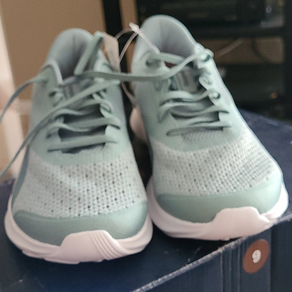 🚺 Ladies 👟 Sneakers size 9 - Picture 8 of 8